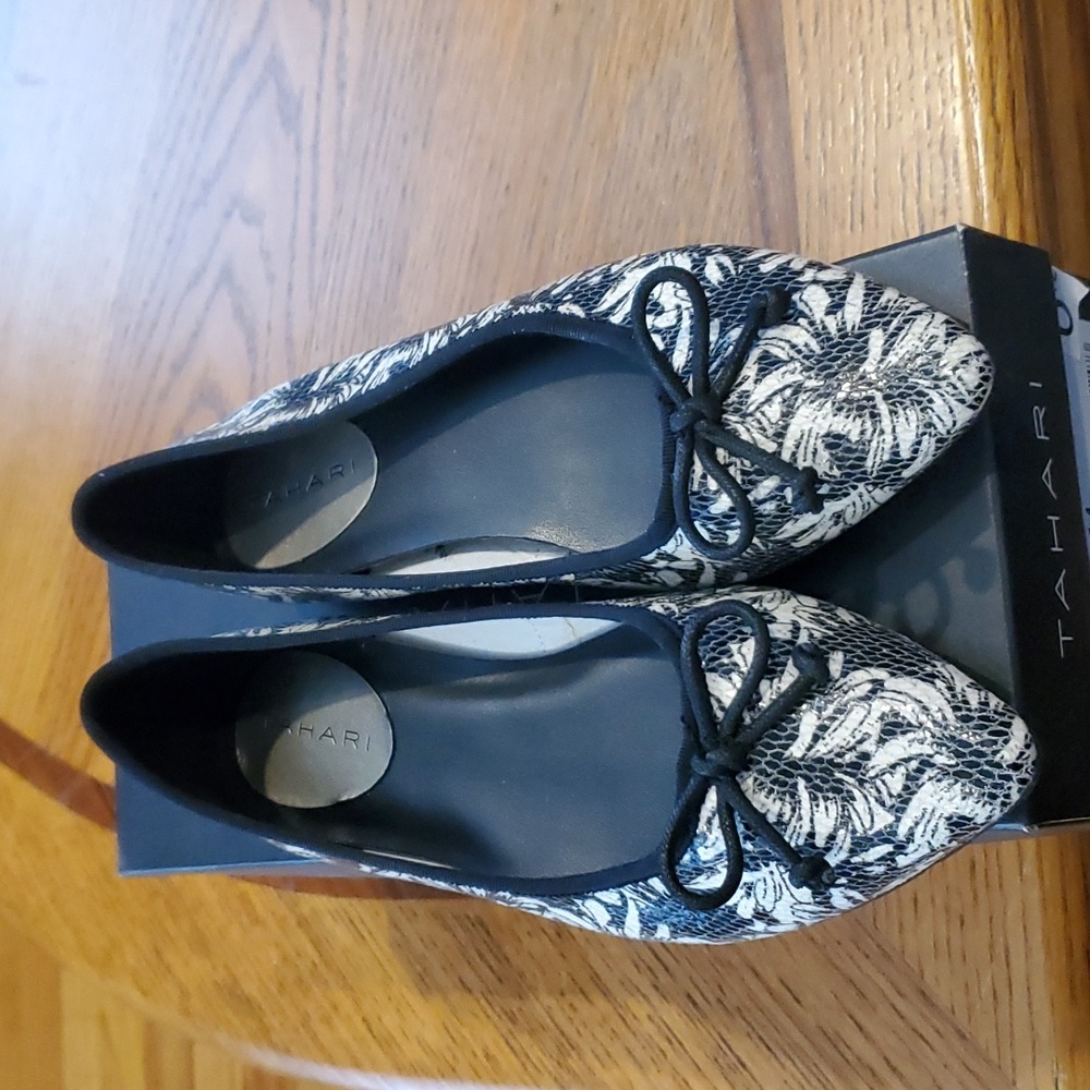 Tahari Size 6.5 Black & White flowered Flats